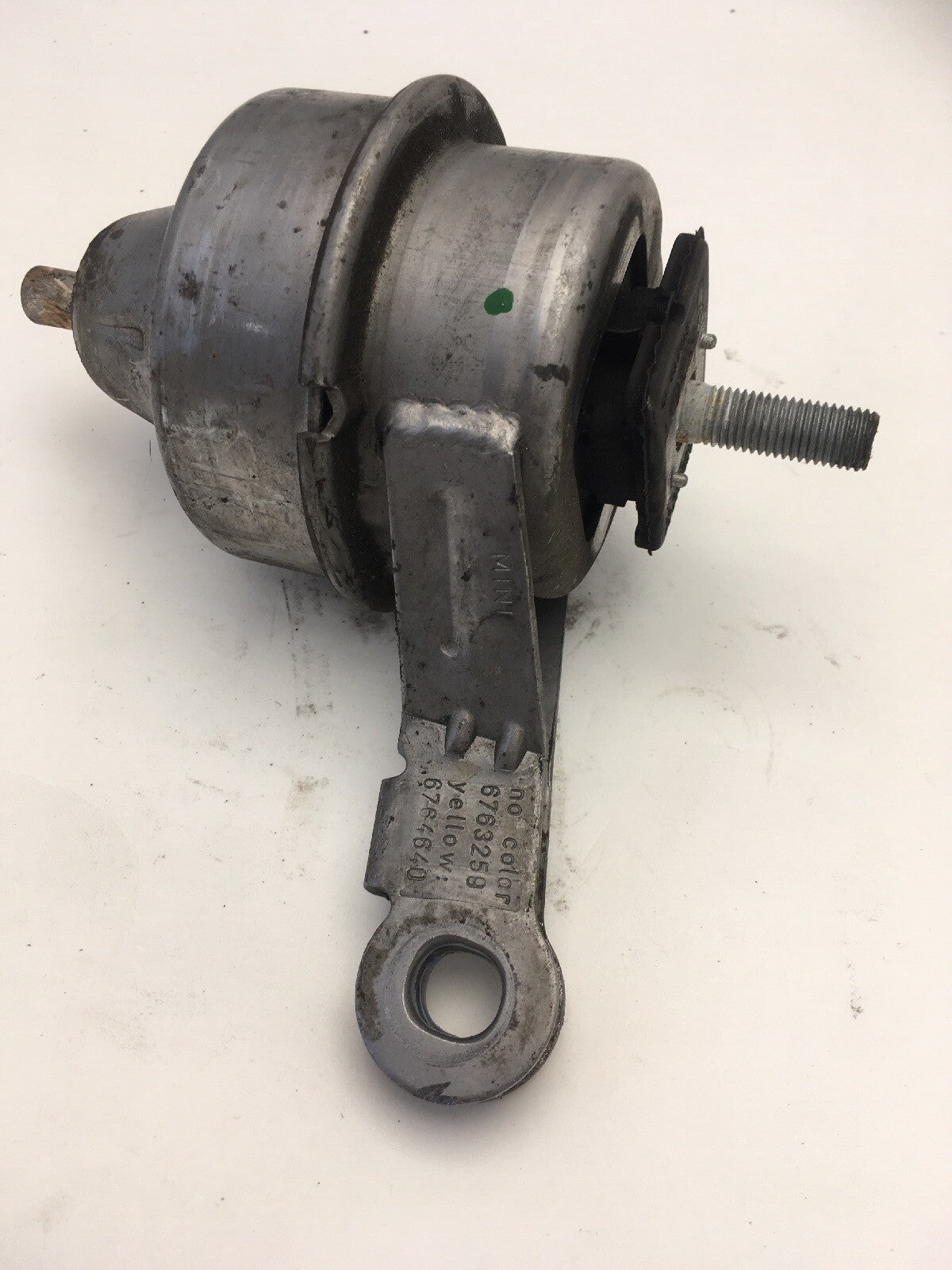 Engine Mount Damper Bush Right Side Facelift 04-06 From a MINI R50 R52 R531