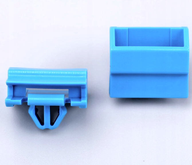 BMW G20 G21 G28 G80 G81 - Side Skirt Sill Trim Blue Plastic Retainer Clip  - x206