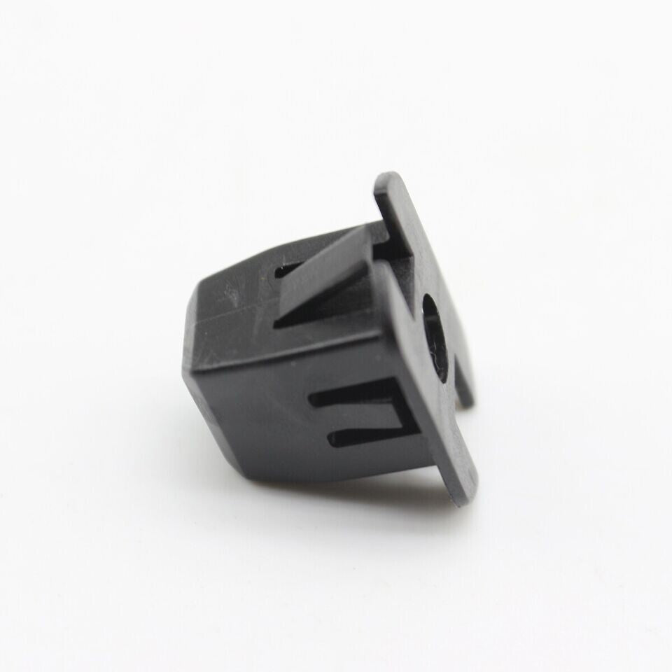 PORSCHE MACAN Trim Fixing Grommet 8K0837199 x512