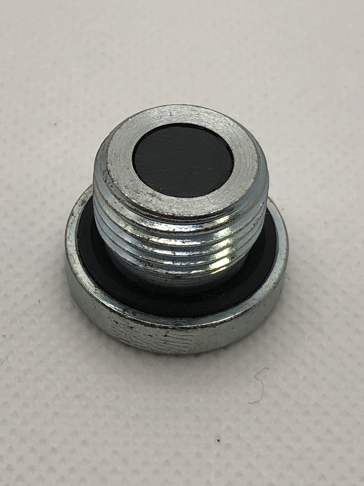 Porsche Magnetic Oil Drain Sump Plug M96 & M97 Engine5