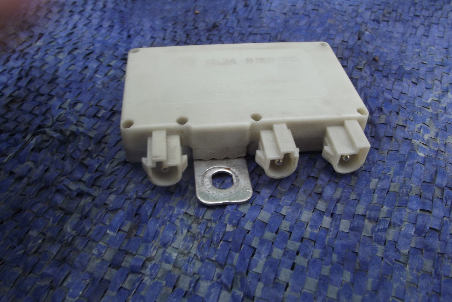 REAR WINDOW AERIAL ANTENNA  AMP 65248368205  from BMW E46 316 SE SALOON 19990