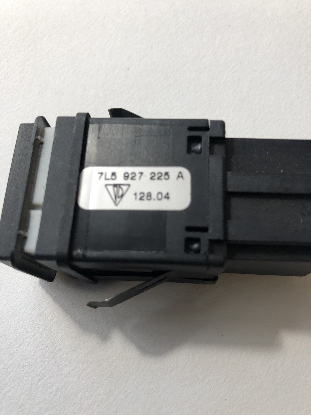 PSM  Switch 7L5927225A from a Porsche 955 Cayenne 01-062
