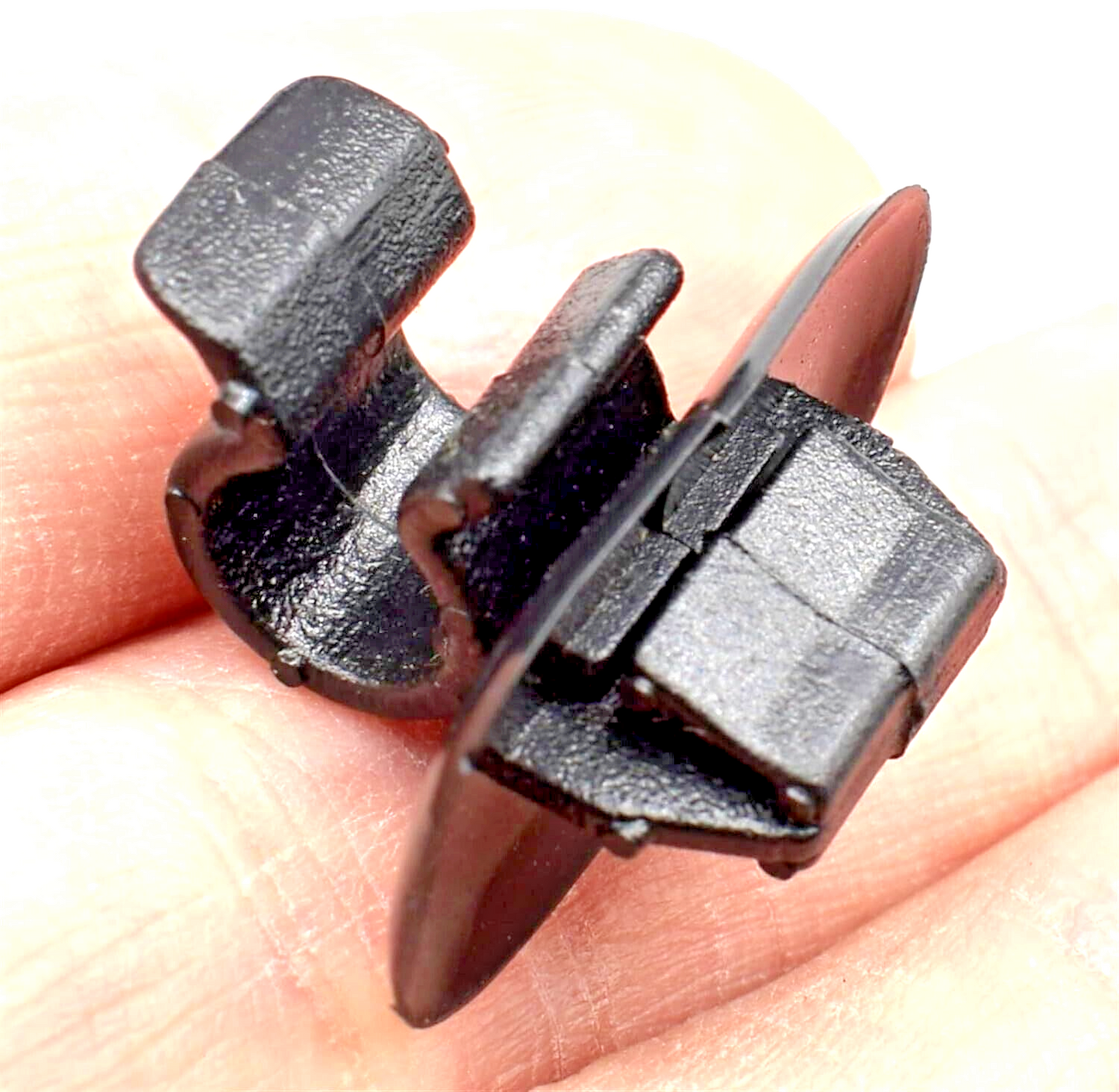 Bonnet Lift Pole Support Strut Placement Clip - Citroen Peugeot Renault Vauxhall4