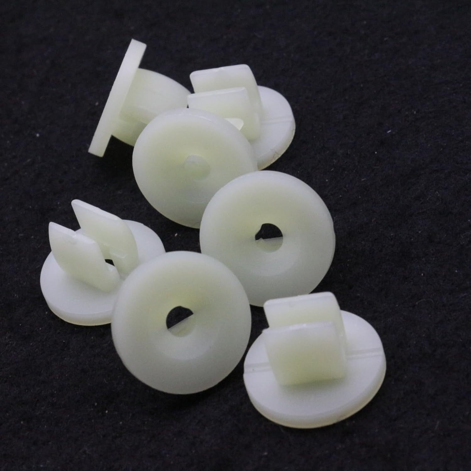 Ford Screw Grommet for Bodywork Trim Fixing Transit Focus Fiesta Ka Mondeo  x5pc9