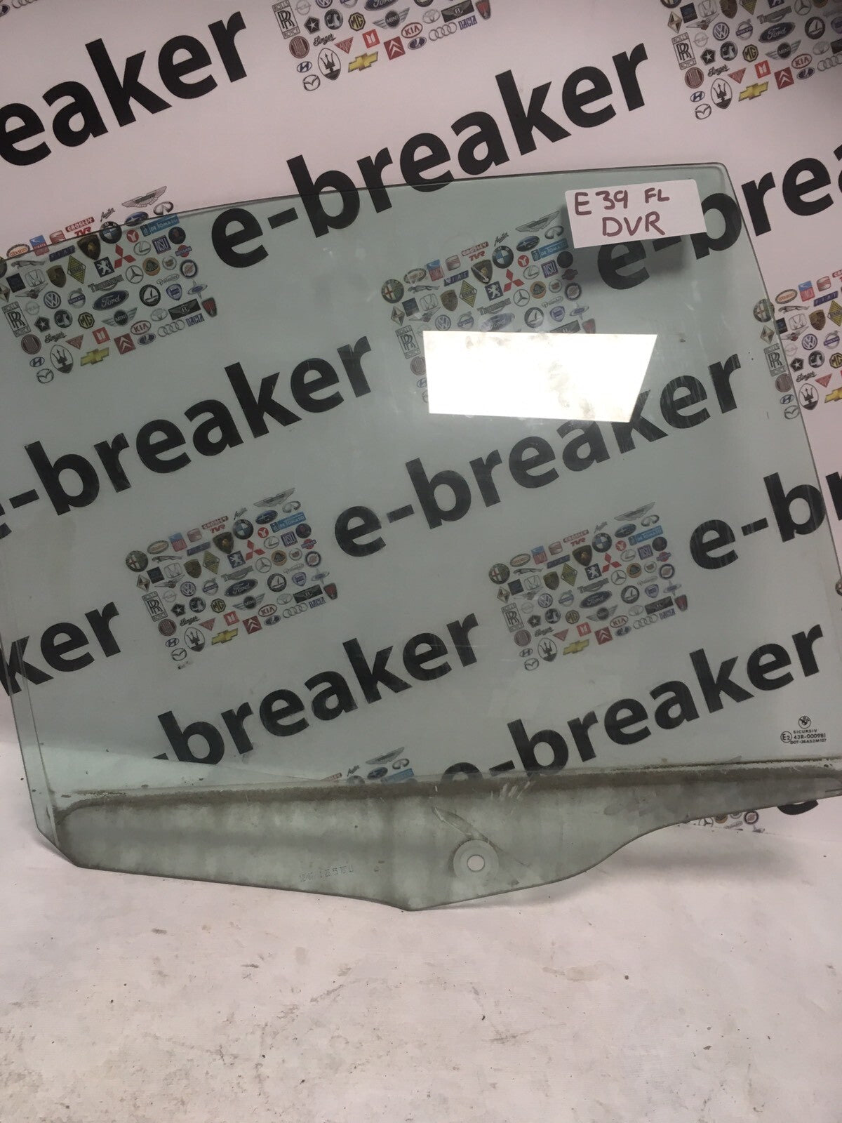 Window Glass Rear Right Door For a BMW E39 525i Facelift 20010