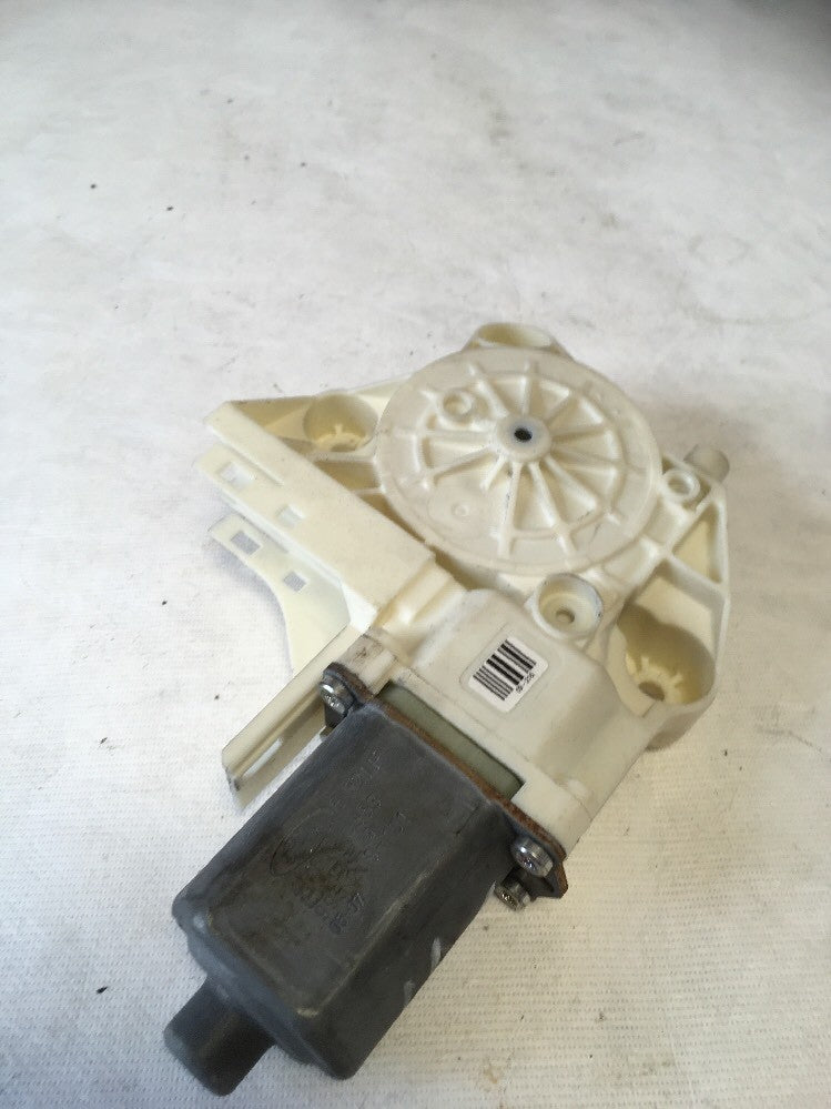 Front Door Electric Window Motor Right Side  From MK2 Ford Focus 5 Door1