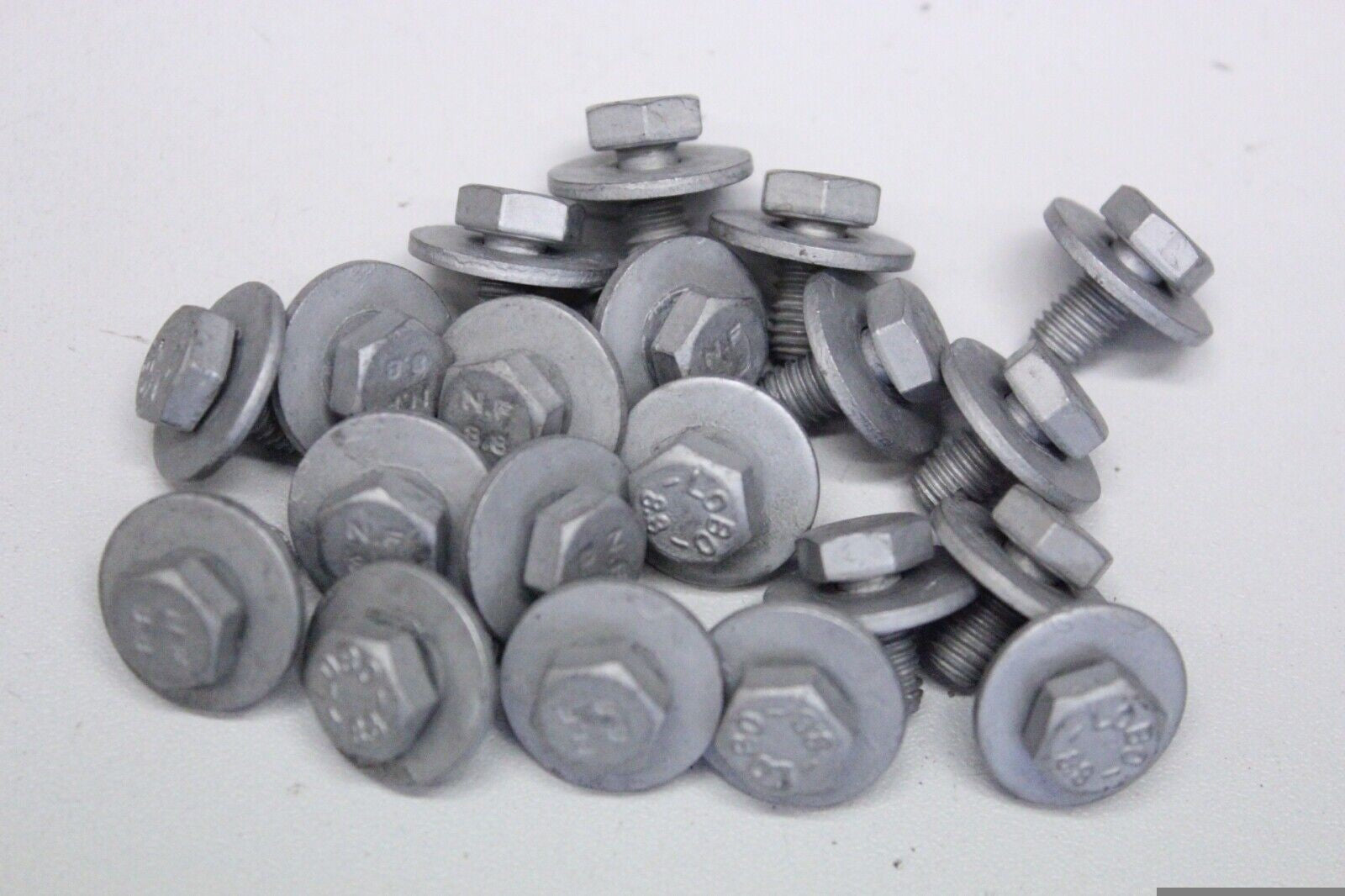 RENAULT Body Work Fixing Bolt & Captive Washer M6x18mm Galvanised #7703101446 1010