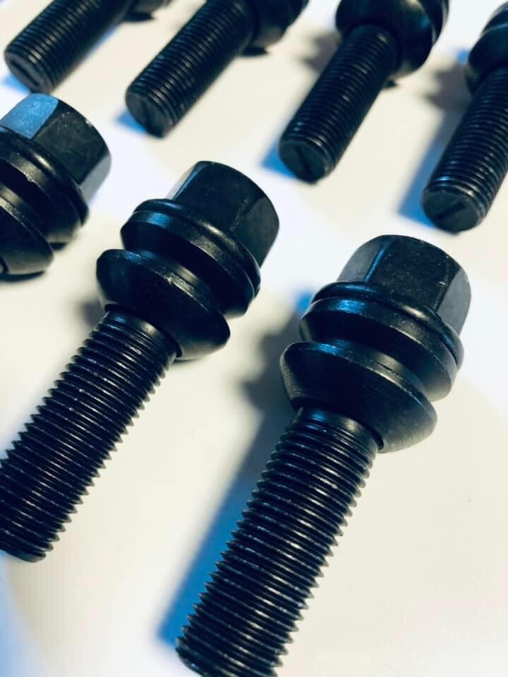 Porsche Wheel Spacers 20mm + Extended O.E Bolts Set Of 2 in Black 5x130 PSR9Line22