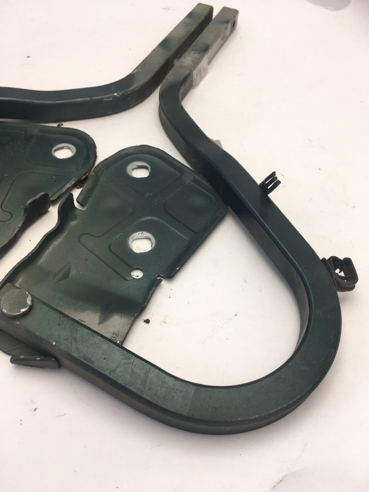 Pair Of Bonnet Hinge In Green From a Mini R50 R52 R53 01-062