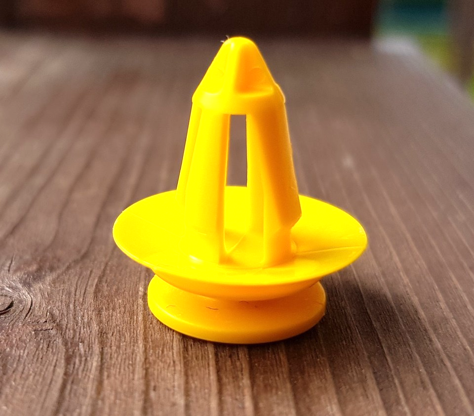 Trim Card Panel Interior Fixing Fastener Clips - 5 Pack for Ford Focus & Transit10