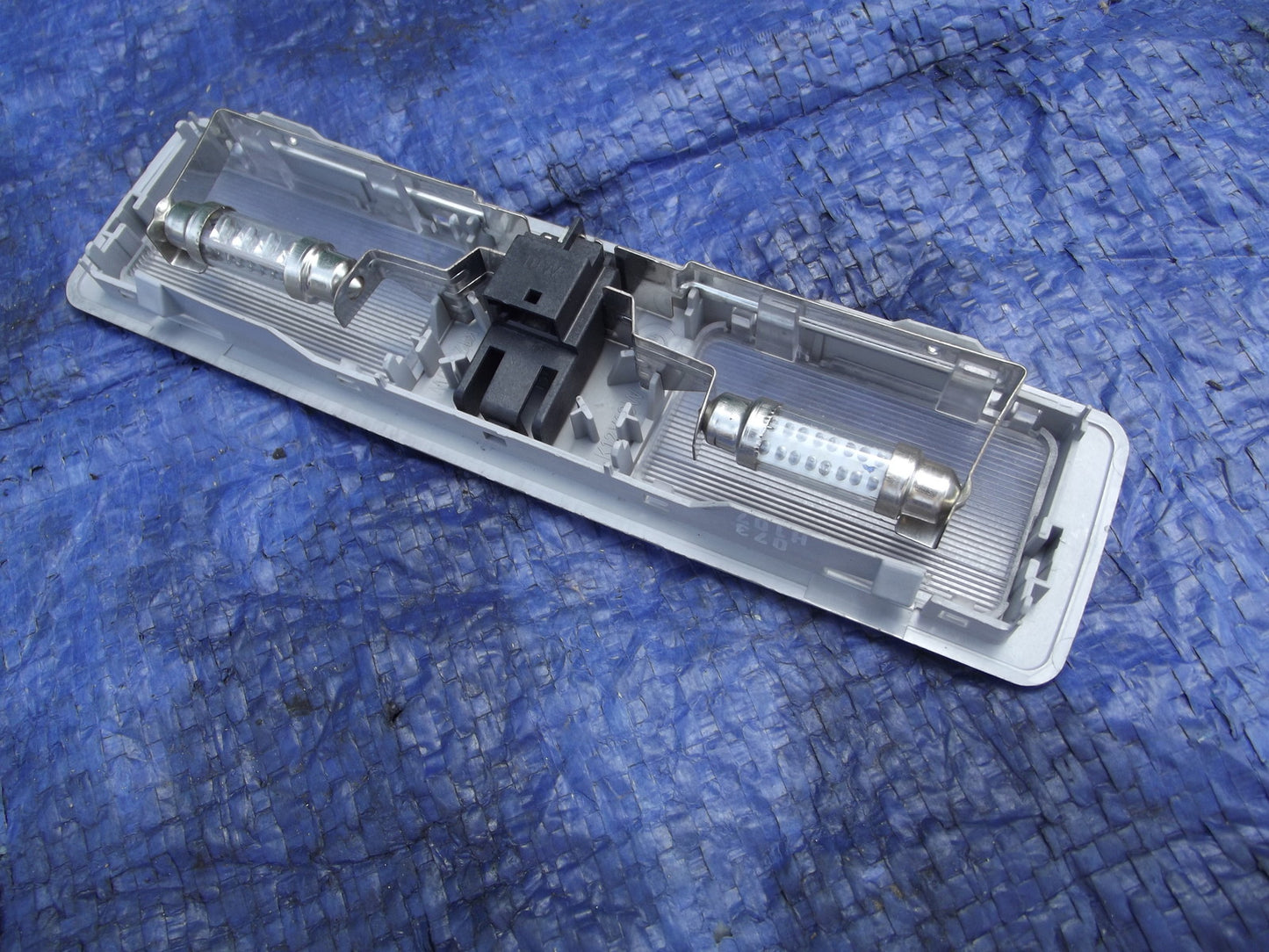 SUN VISOR VANITY MIRROR LIGHT  from a BMW E39 525 D 51