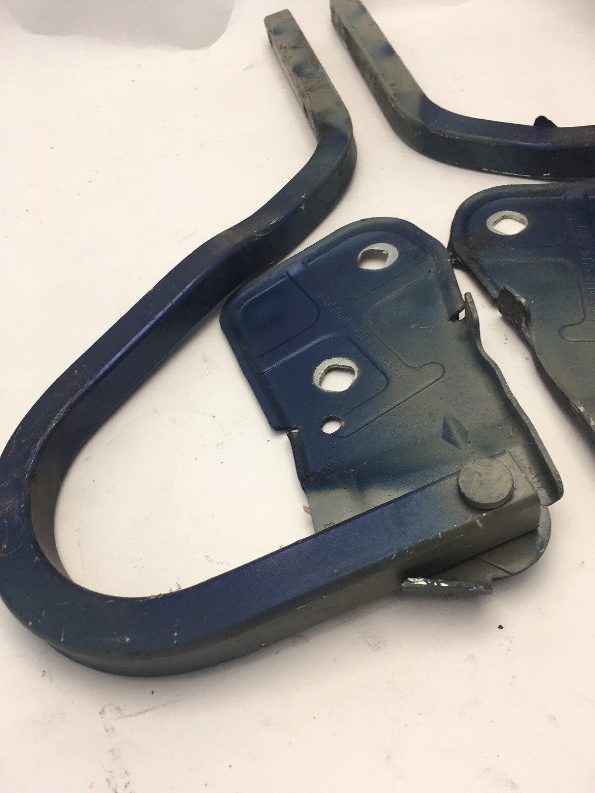 Pair Of Bonnet Hinge In Blue From a Mini R50 R52 R53 01-061