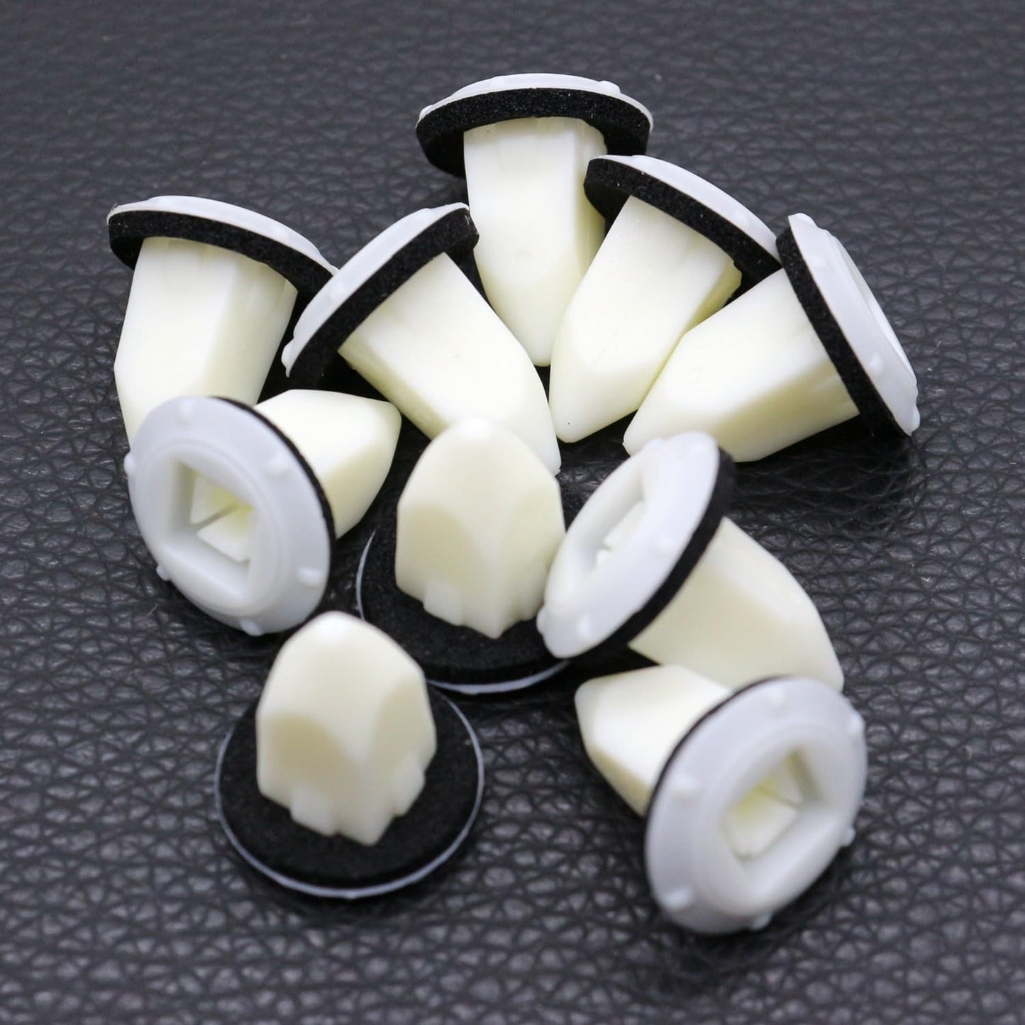 MINI Insulated Gromet for Trim Panel Fixing Secure Bodywork Fastener Clip 15 Pcs10