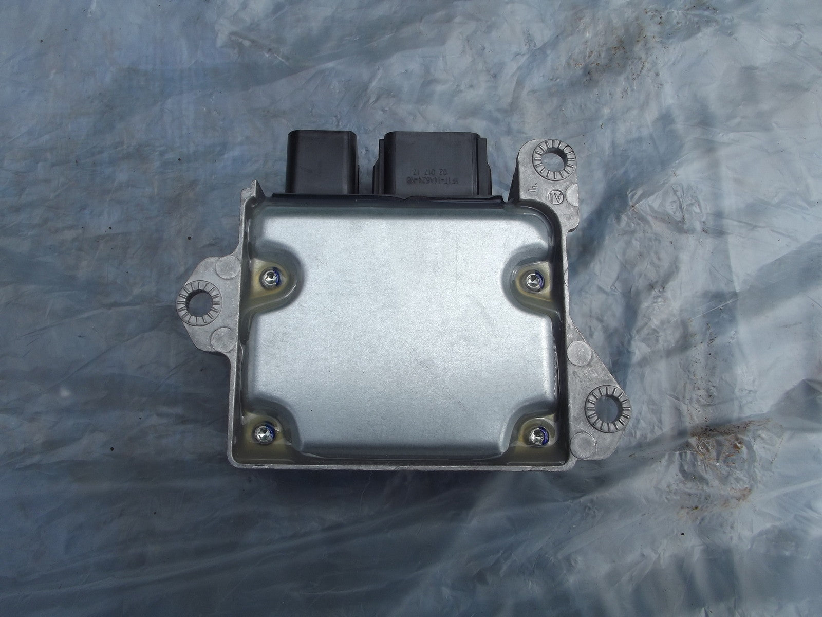 1S7T 14B056 BG AIR BAG SENSOR MODULE ECU   From FORD MONDEO 2.0 ZETEC MK33