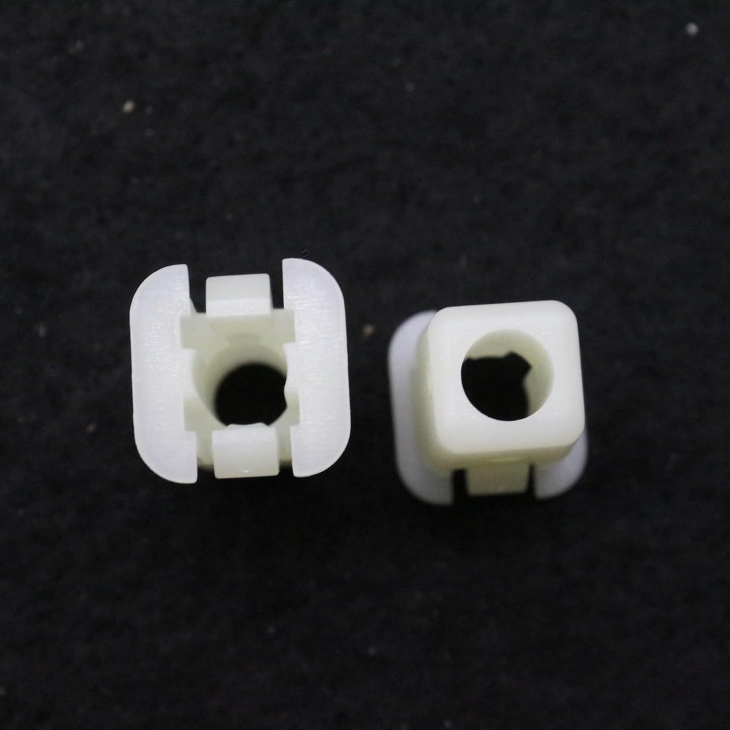 Ford Bumper Wheel Arch Expanding Grommet Nut 6549354