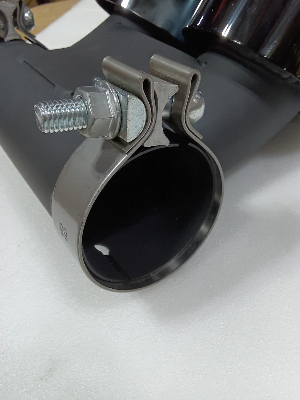 PSR9Line black Porsche Boxster Cayman twin exhaust tips detail view 1171