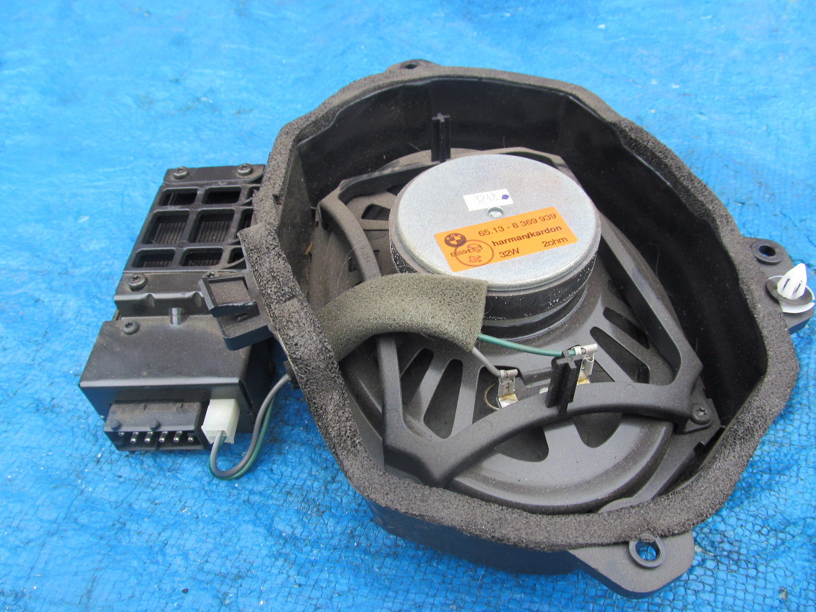 HARMON KARDON REAR SUB WOOFER SPEAKER 'S X PAIR 65 13 8 369 939 - 940 from BMW0