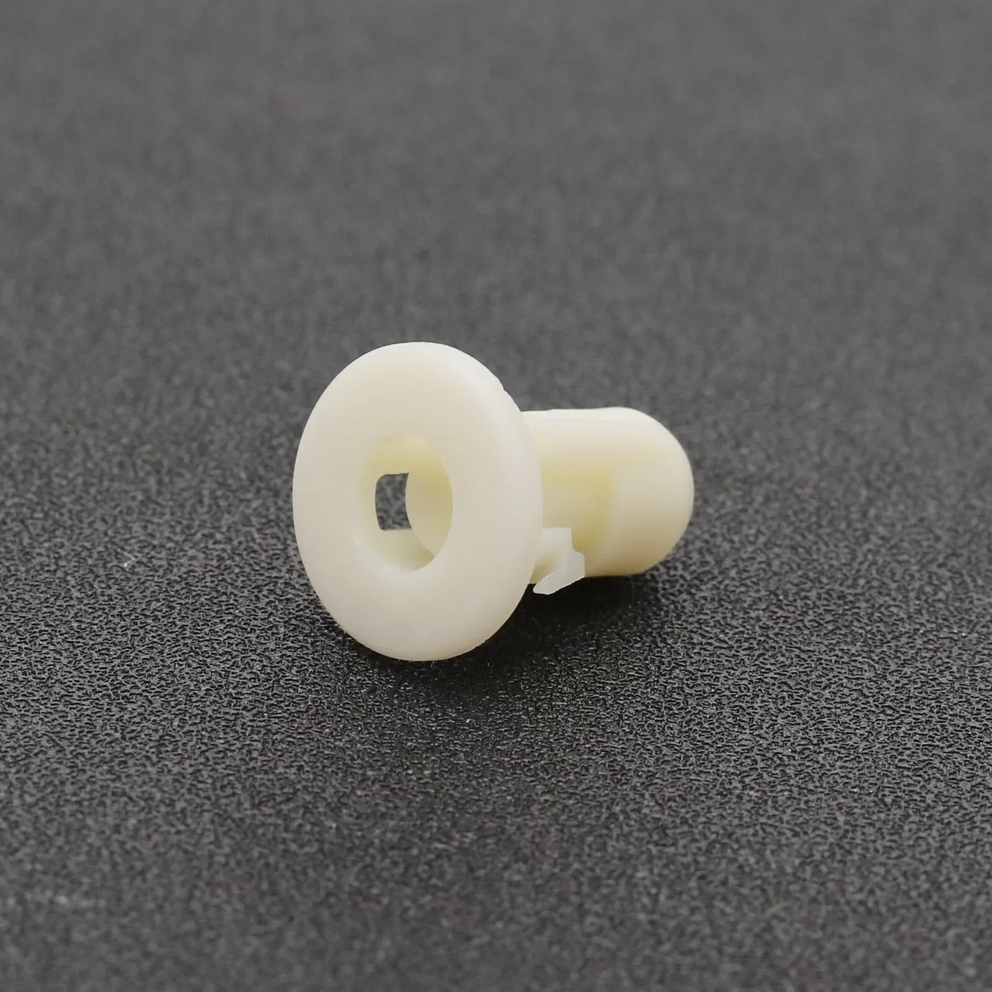 White Expanding Trim Grommet BMW MINI - 07147201307